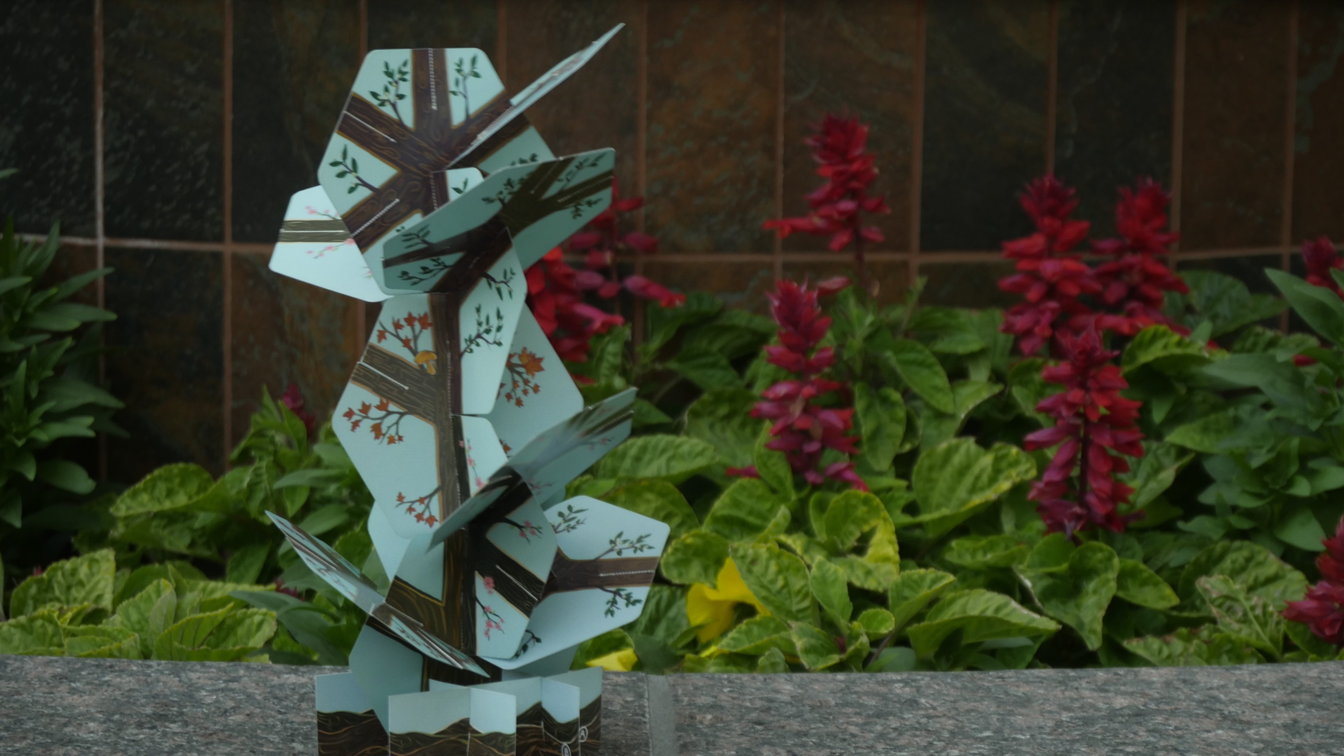 Tiny Trees – A Competitive Tree-Growing Game